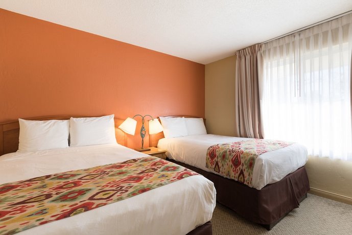 Sandpiper Lodge - Santa Barbara