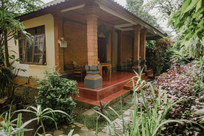 Nyoman Warta Accomodation