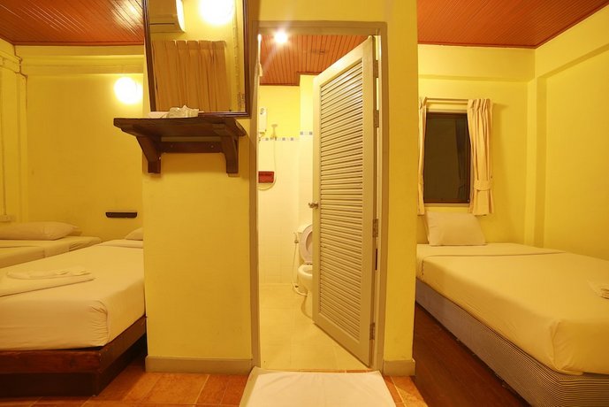 Relax Guesthouse Patong