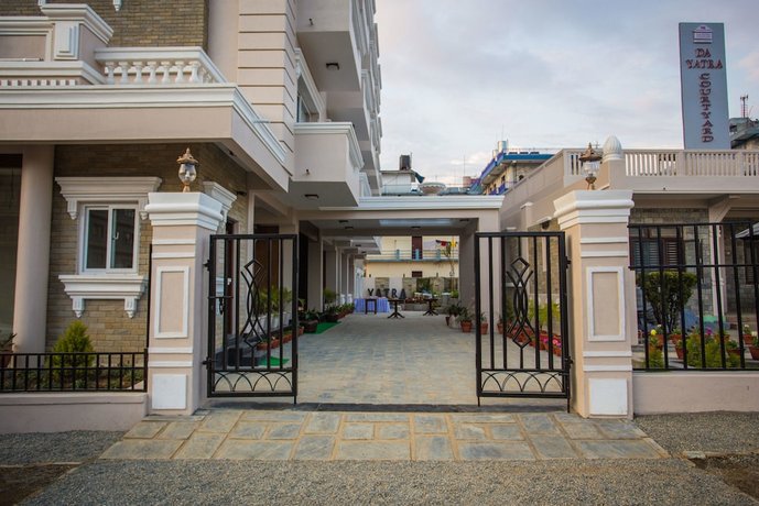 Da Yatra Courtyard Hotel 