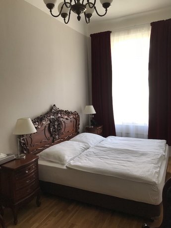 Hotel U Zlateho Stromu