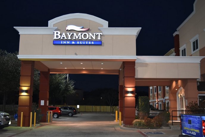 Baymont by Wyndham Dallas Love Field Hotel