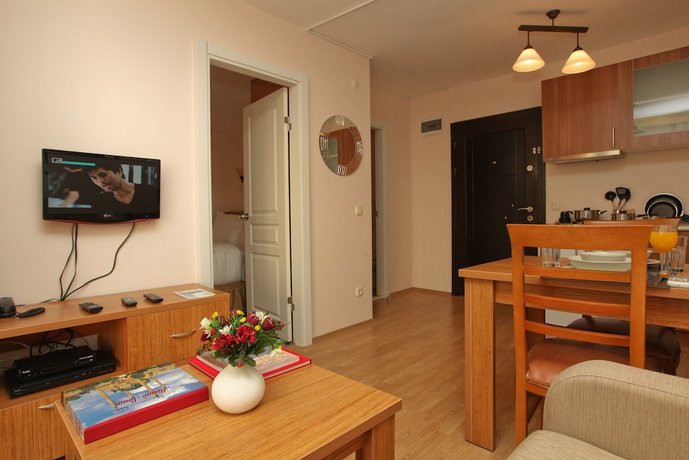Three Apples Suites and Hotel