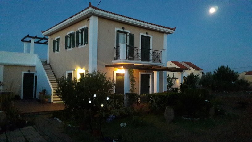 Villa Moschona