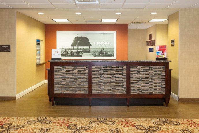 Hampton Inn & Suites Jacksonville-Airport