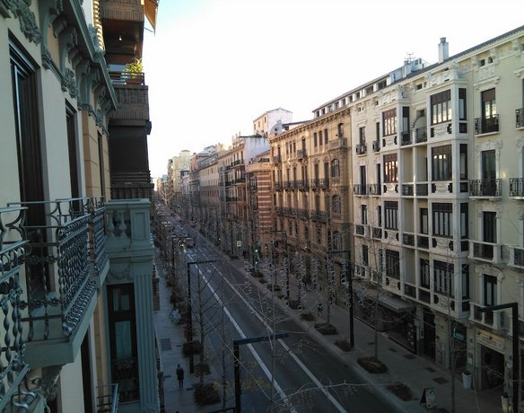 Suites Gran Via 44