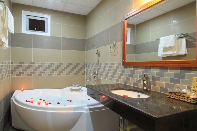 Hoai Sang Hotel