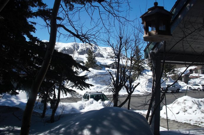 Snowcreek Resort