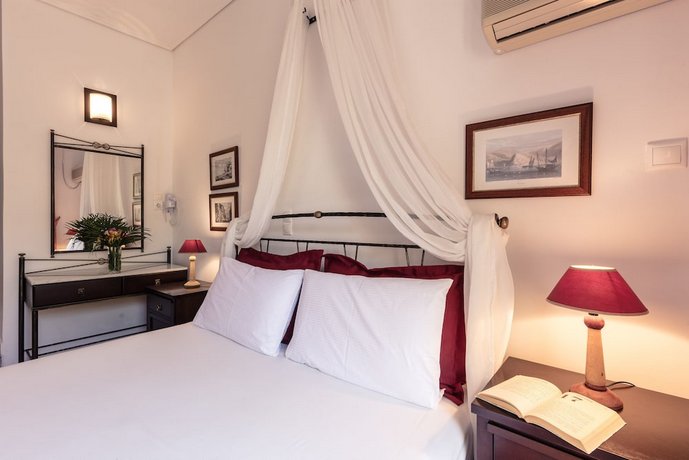 Dionysos Hotel Argo-Saronic Islands