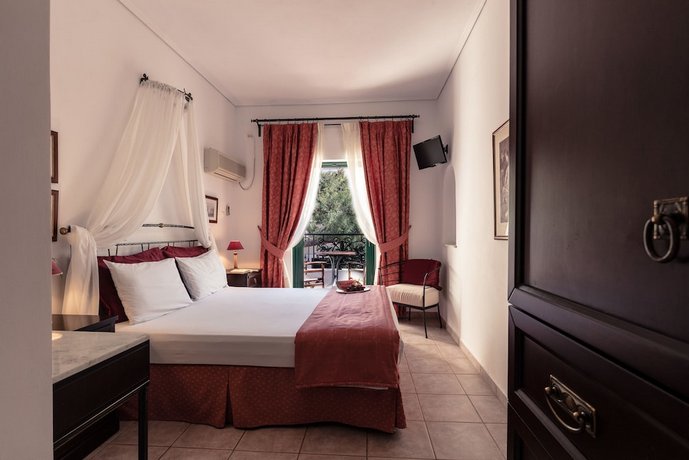 Dionysos Hotel Argo-Saronic Islands