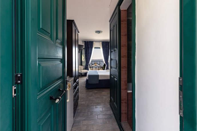 Dionysos Hotel Argo-Saronic Islands