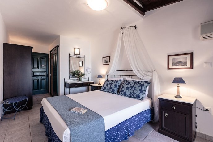 Dionysos Hotel Argo-Saronic Islands