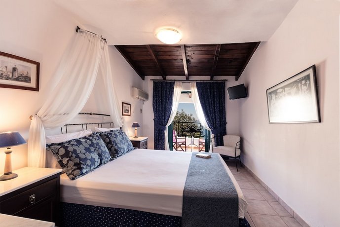 Dionysos Hotel Argo-Saronic Islands