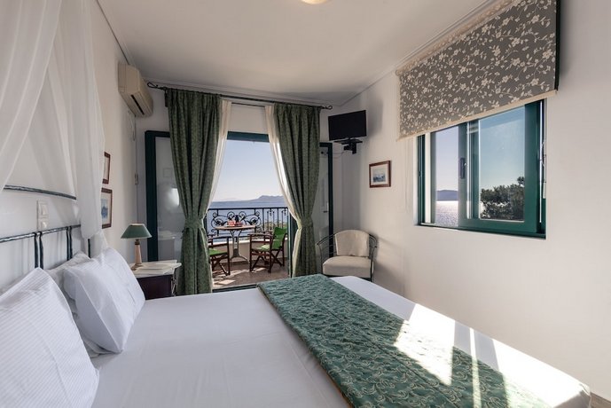 Dionysos Hotel Argo-Saronic Islands