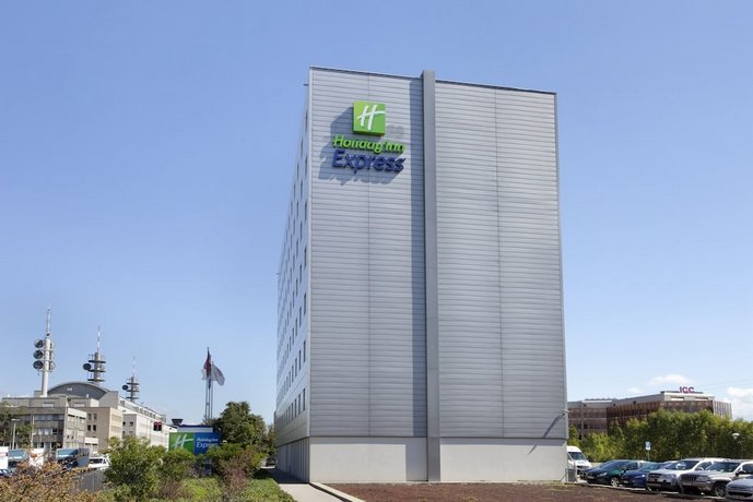 Holiday Inn Express Geneva Airport