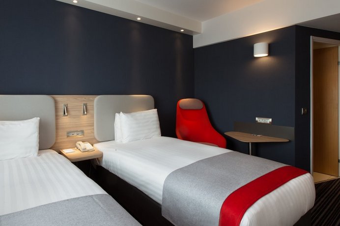 Holiday Inn Express Geneva Airport