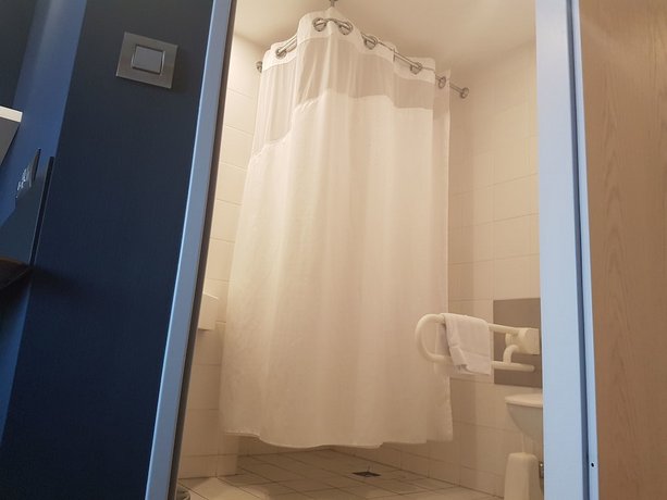Holiday Inn Express Geneva Airport
