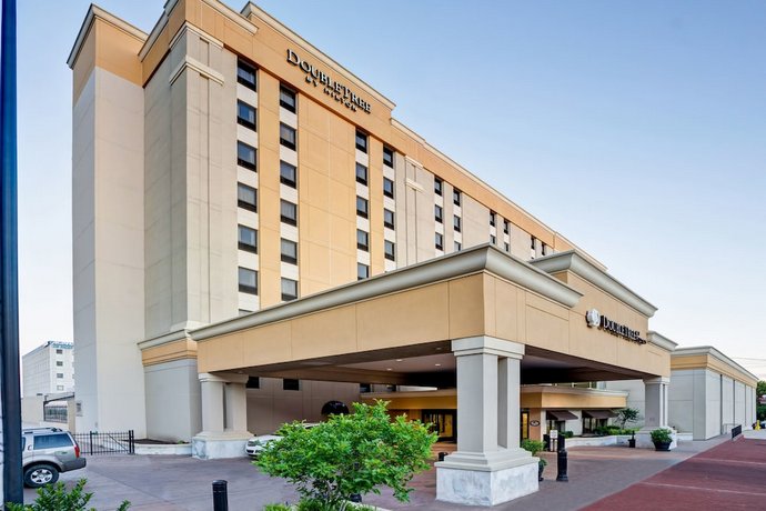 DoubleTree by Hilton Downtown Wilmington - Legal District