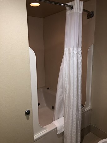 Comfort Suites University - Research Park