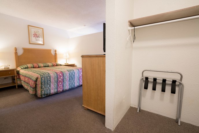 Seatac Inn