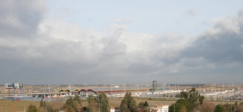 taCH Madrid Airport