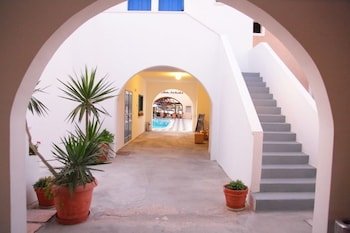 Levante Beach Hotel