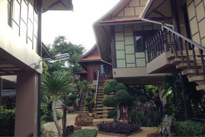 Baan Salathai Huahin