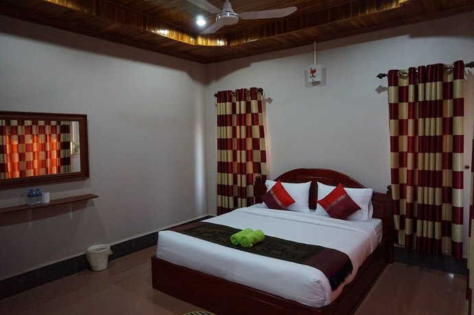 Phetphaylin Hotel
