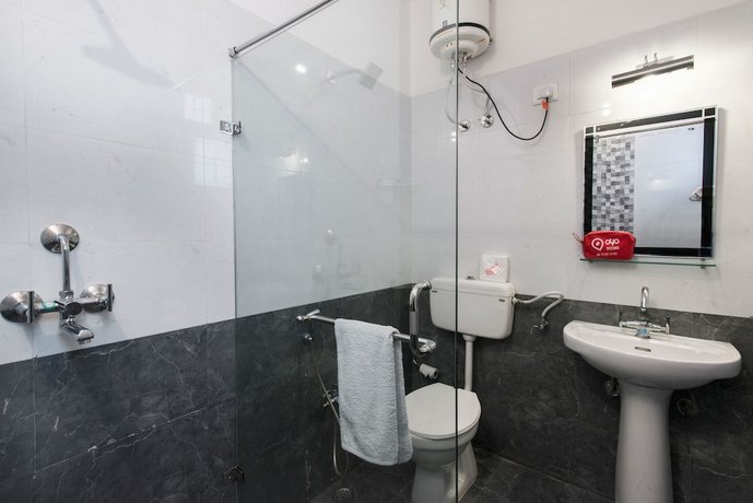 OYO 352 Hotel DRS 8586 Haveli