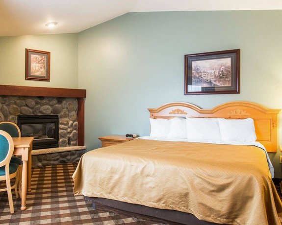 Econo Lodge Inn & Suites Eau Claire