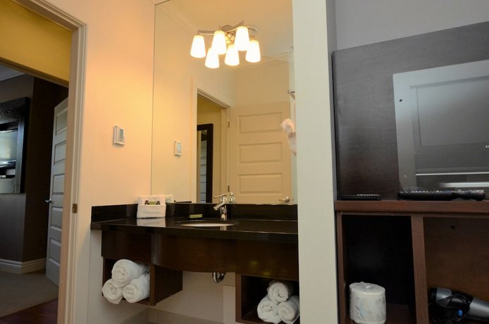 Premiere Suites - St John's Signal Hill Gate