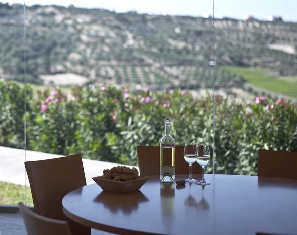 Scalani Hills Boutari Winery & Residences