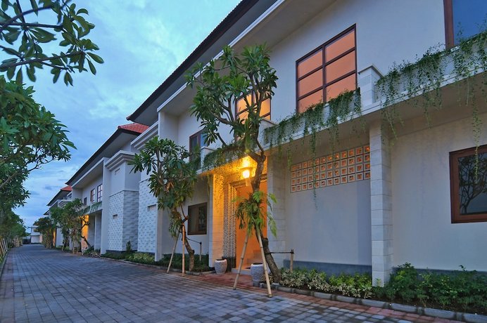 Taman Ayu Town House
