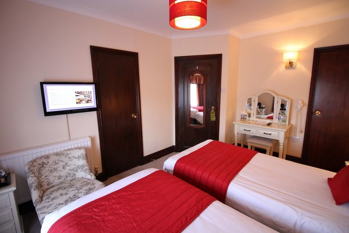 Pilgrims Hotel