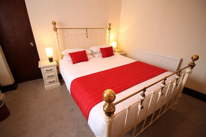 Pilgrims Hotel