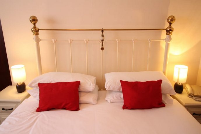 Pilgrims Hotel