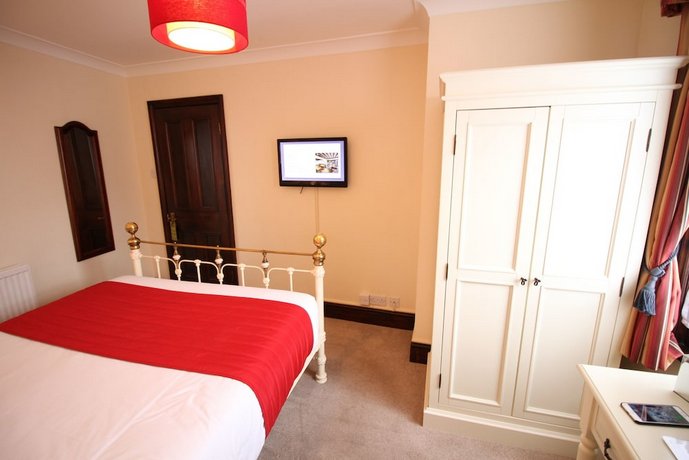 Pilgrims Hotel