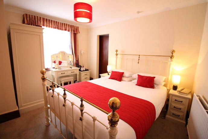 Pilgrims Hotel