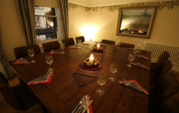 Pilgrims Hotel