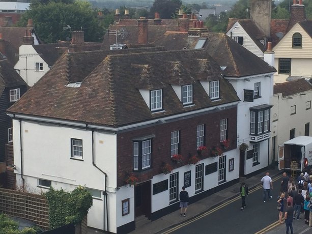 Pilgrims Hotel
