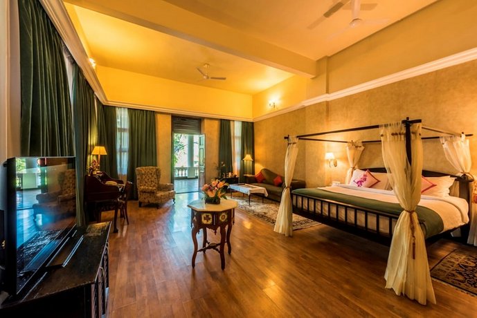 Royal Orchid Metropole