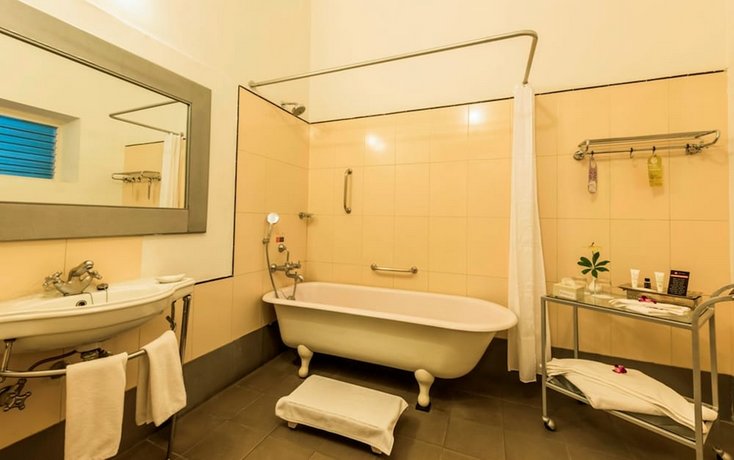 Royal Orchid Metropole