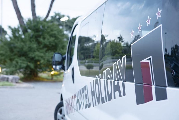 Smart Hotel Holiday