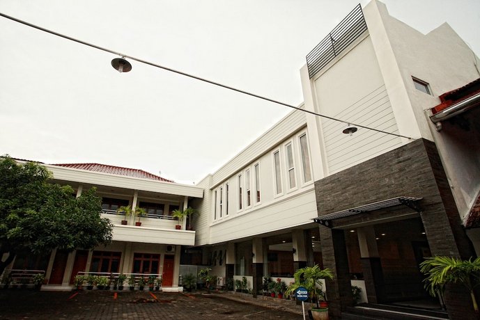 Syariah Arini Hotel