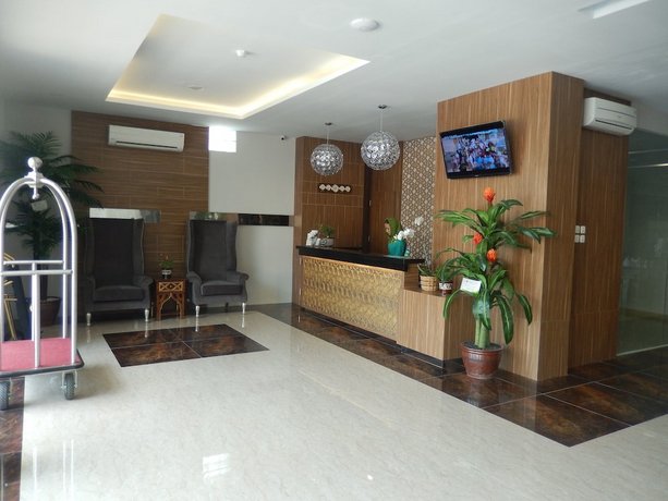 Grand Amira Hotel