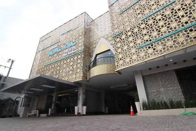 Grand Amira Hotel