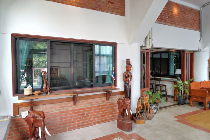 Saeng Panya Home