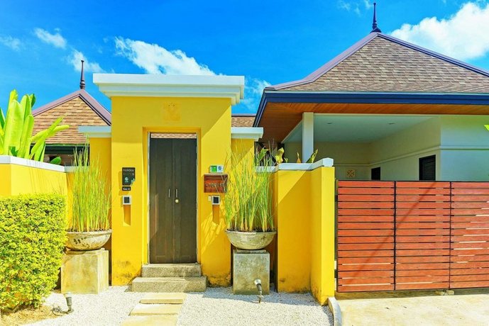 Two Villas Holiday Oriental Style Layan Beach