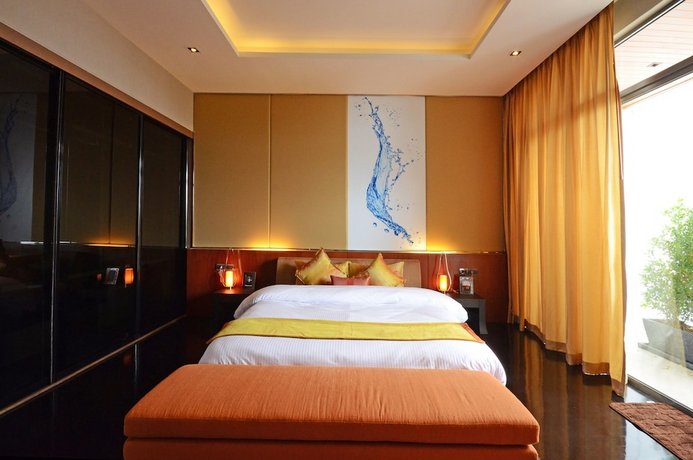 AQUA Villa Rawai