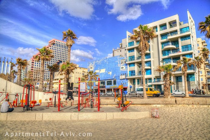 The Sea Apartments Tel Aviv by different locations